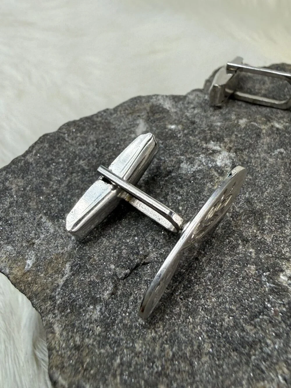 Vintage Sterling Silver Etched Oval Men's Cuff Links  1